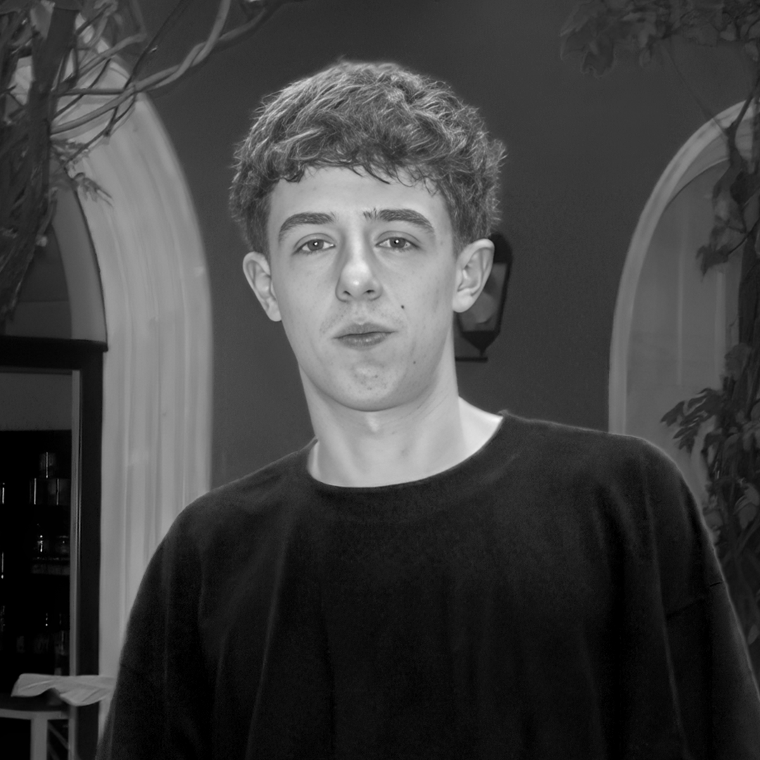 Santiago Pascuet, Account Assistant
